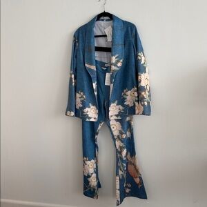 Floral Blue Women's Set